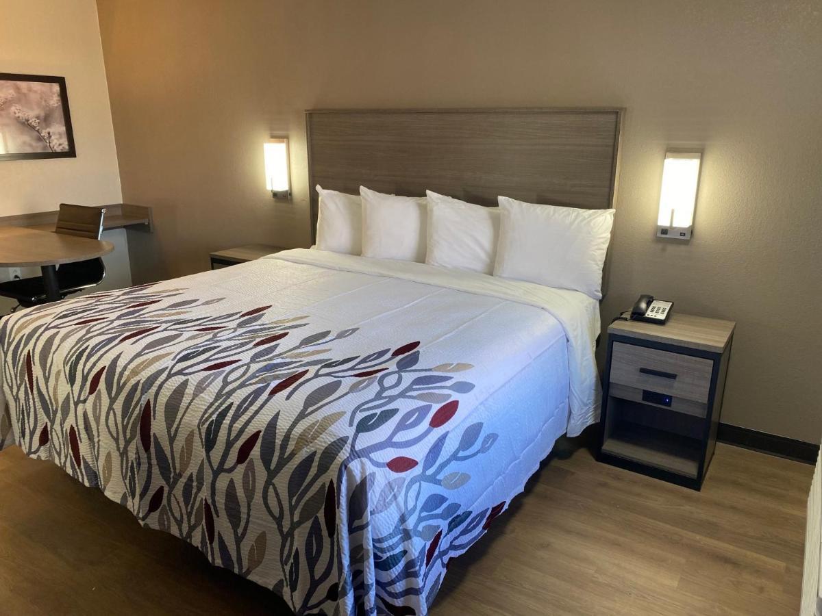 Red Roof Inn Jacksonville, Al מראה חיצוני תמונה
