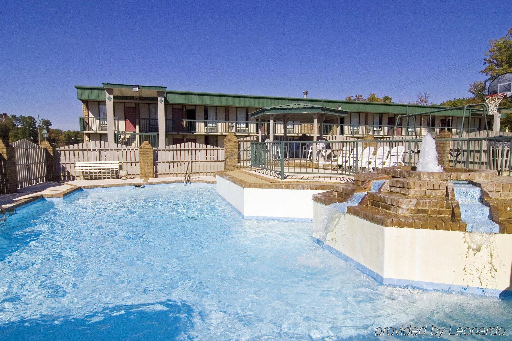 Red Roof Inn Jacksonville, Al מראה חיצוני תמונה